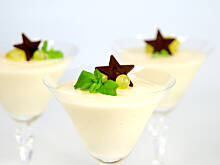 Fot. Wkn, Piankowy deser jogurtowo-agrestowy