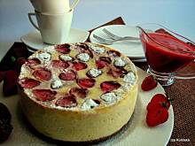 Fot. izeczka, Sernik z białą czekoladą i truskawkami