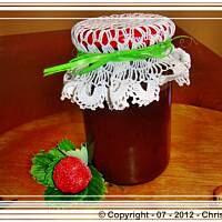 Konfitura truskawkowo czekoladowa.