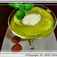 Mus ze świeżych ogórków.