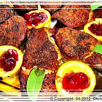 Piersi z kaczki z wiśniami na gorąco.