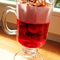 Deser z galaretki i jogurtu z owocami