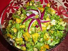 Fot. joana30, Sałatka brokułowa z brzoskwiniami