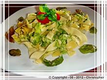 Fot. edicook, Wstążki z cukinią.