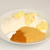 Owoce leśne pod cynamonową kruszonką