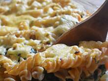 Fot. sebek, Zapiekanka  pod beszamelem ze szpinakiem