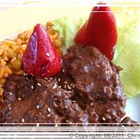 Mole poblano – indyk w sosie czekoladowym.