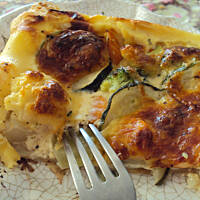 Tarta z ciasta francuskiego z warzywami