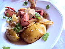 Fot. przejs, Parówki w piwie i jabłkach