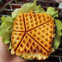 Szybkie niedzielne śniadanko, czyli gofrowane kanapki