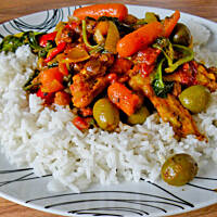 Obiad robi sie sam .. kurczak z rodzynkami