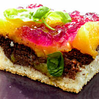 potrójna brzoskwinia z bazylią