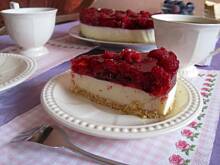 Fot. Babeczka_piecze, Torcik budyniowo-serowy z malinami