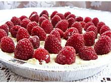 Fot. OstraNaSłodko, Malinowa tarta z białą czekoladą