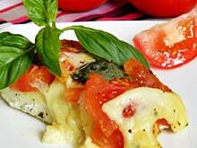Fot. Mloda, Ryba pieczona z mozzarellą i pomidorami
