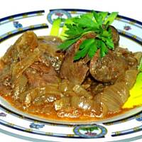 Wątróbka z cebulką w sosie własnym