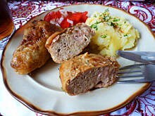 Fot. Mama - Różyczki, Pieczone soczyste mieloniaki w chrupiącej drobiowej skórce