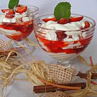 Eton Mess - deser bezowy z truskawkami