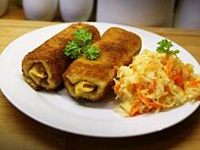 Fot. APM, Krokiety z kapustą i mięsem drobiowym