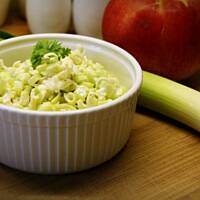 Surówka z pora i jabłka