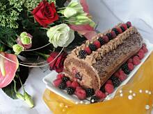 Fot. walczak72, Podwójnie czekoladowa rolada z malinami