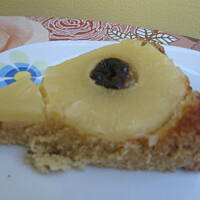 Odwrócony placek ananasowy