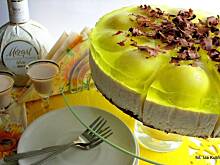 Fot. izeczka, Sernik na gryczanym biszkopcie, z likierem i gruszkami