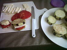 Fot. Glumanda, Baklazanowe kieszonki, nadziewane serem i pomidorami