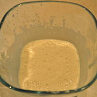 Placek drożdżowy z wiśniami i kruszonką