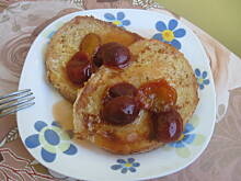 Fot. MonikaMariolka, Śliwki z cynamonem i francuskie grzanki