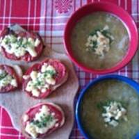 Cebulowa z bruschetta