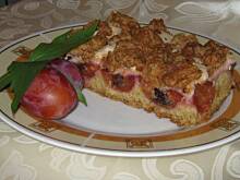 Fot. beatkaa153, Śliwkowe ciasto z bakaliami