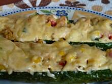 Fot. Anna Z, Cukinia faszerowana kurczakiem i warzywami