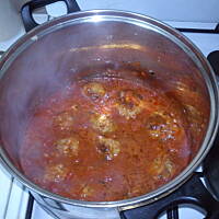 Pulpeciki greckie w sosie pomidorowym