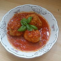 Pulpeciki greckie w sosie pomidorowym