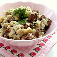 Gotowany pasztet jajeczny z wątróbką