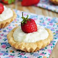 Ryżowe babeczki z truskawkami