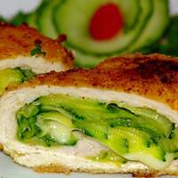 Drobiowe koperty z cukinią i mozzarellą