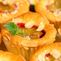 Babeczki puszyste ze śliwkami