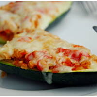 Cukinia faszerowana warzywami