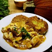 Kurczak w sosie pomidorowym z dynią