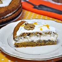 Pomarańczowy torcik z cukinii i marchewki