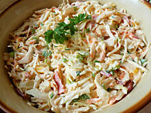 Fot. Mama - Różyczki, Surówka z kapusty z dodatkami