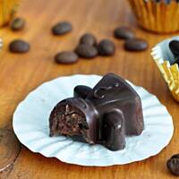 Domowe czekoladki kawowo-kokosowe
