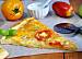 Fot. MIENTA, Czosnkowa pizza z pomidorami