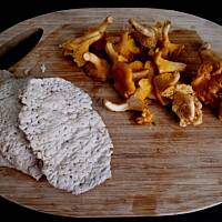 Schab w sosie z kurek