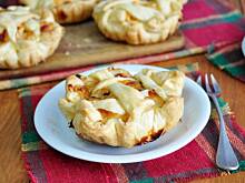 Fot. MIENTA, Kruche babeczki z łososiem i trzema serami