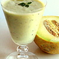 Mleczny shake z melonem i kiwi na zakończenie lata