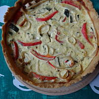 Aromatyczna tarta z warzywami