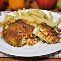 Kotlety z camembertem i lutenicą